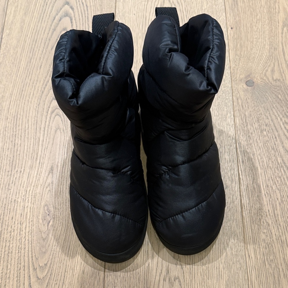 Women's Black Winter Boots